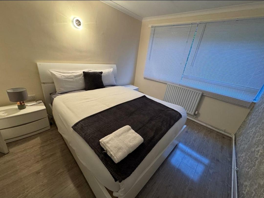 Lovely 2-Bed Apartment In Knowle Solihull Exterior photo